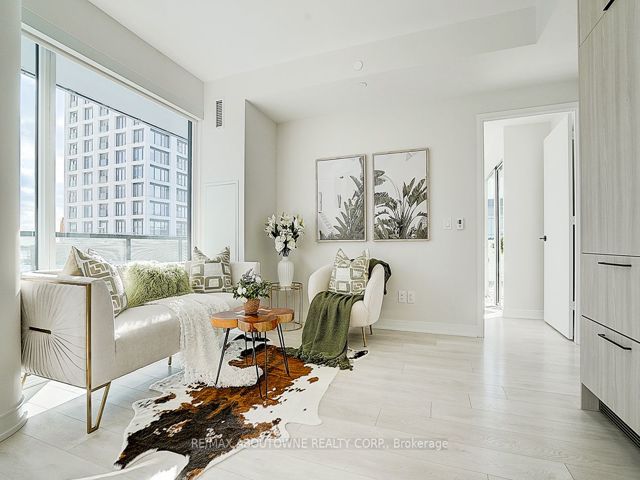 S808 - 180 Mill St