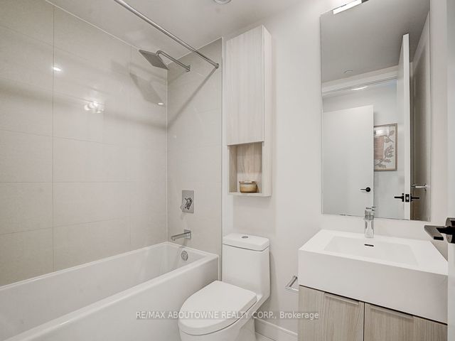 S808 - 180 Mill St