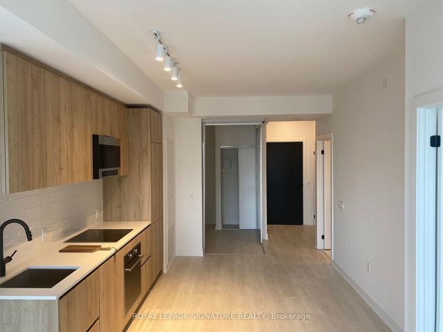 1407 - 117 Broadway Ave