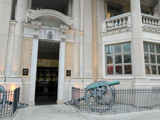 1802 - 426 University Ave