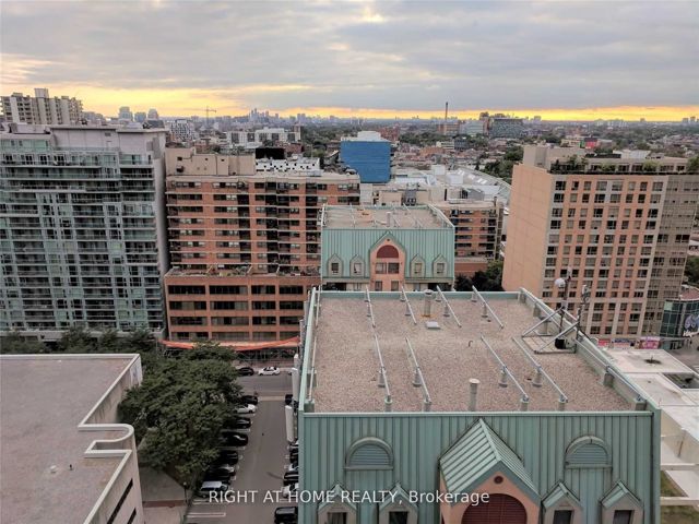1802 - 426 University Ave