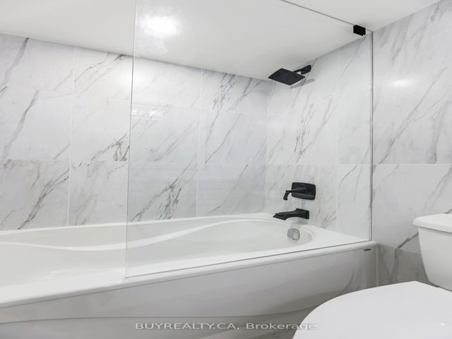410 - 1131 Steeles Ave W