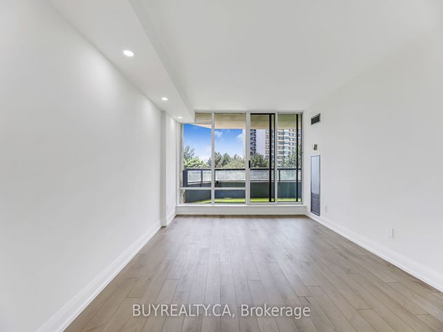 410 - 1131 Steeles Ave W