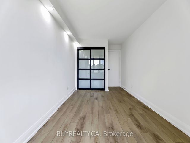 410 - 1131 Steeles Ave W