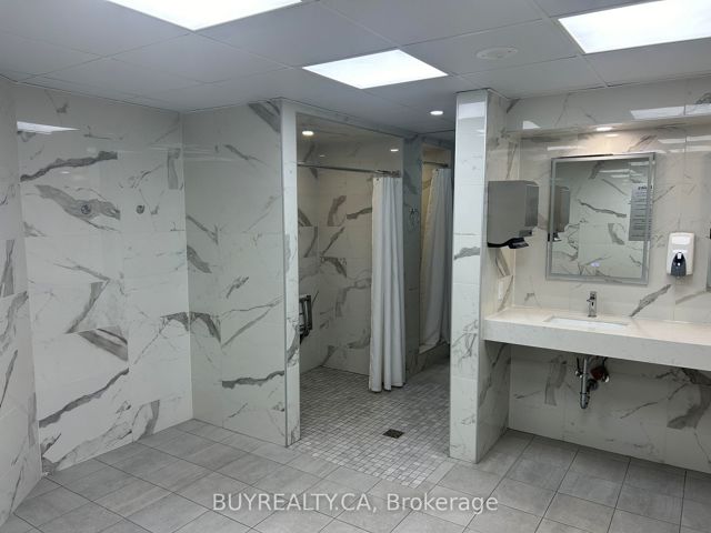 410 - 1131 Steeles Ave W