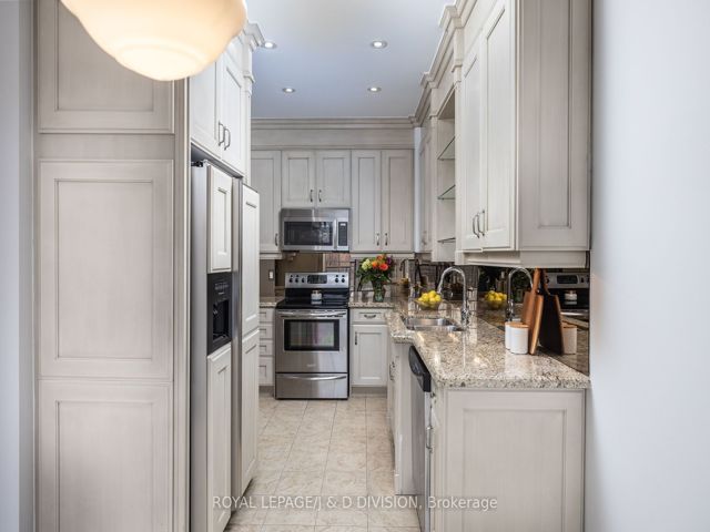311 - 20 Burkebrook Pl