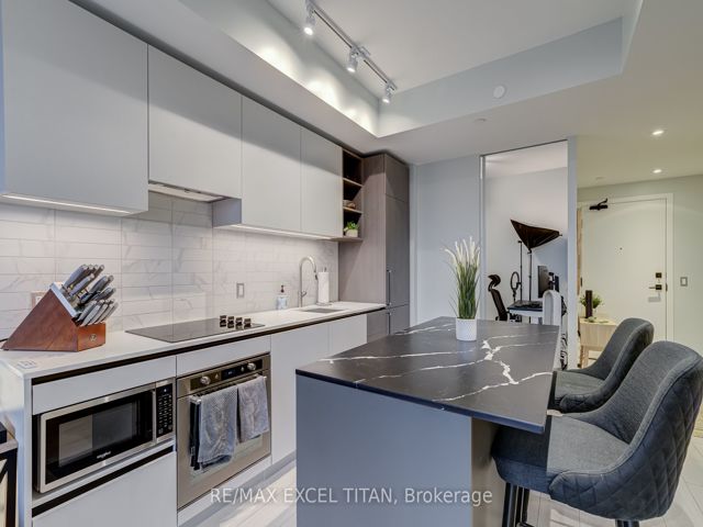 2112 - 55 Mercer St
