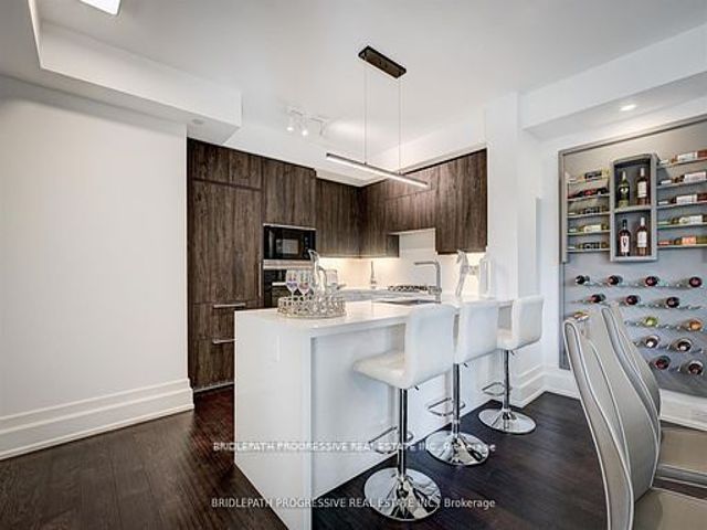 401 - 3 Southvale Dr