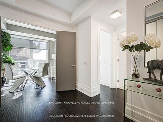 401 - 3 Southvale Dr