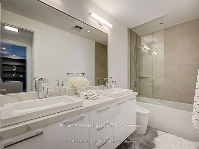 401 - 3 Southvale Dr