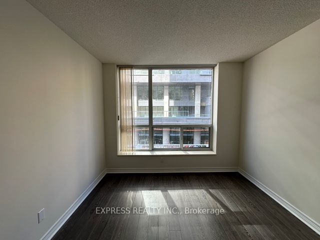 307 - 152 St Patrick St