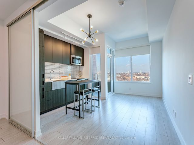 1117 - 270 Dufferin St