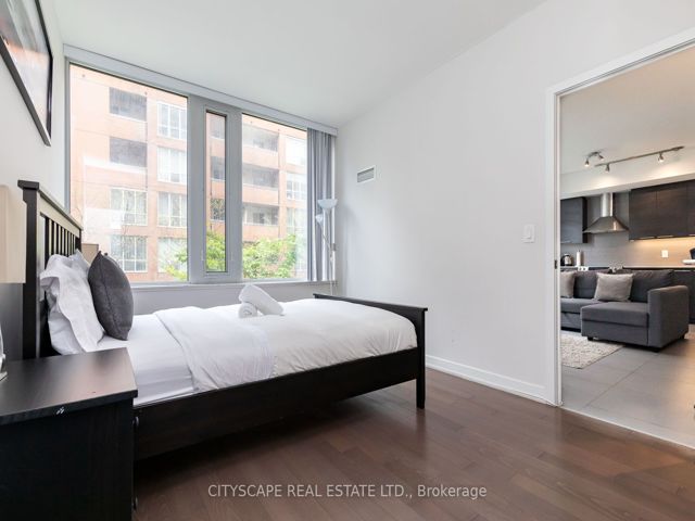 201 - 3 Market St