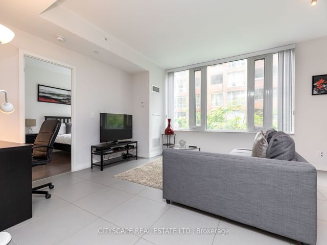 201 - 3 Market St