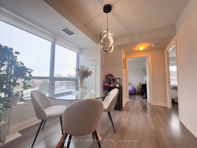705 - 18 Graydon Hall Dr
