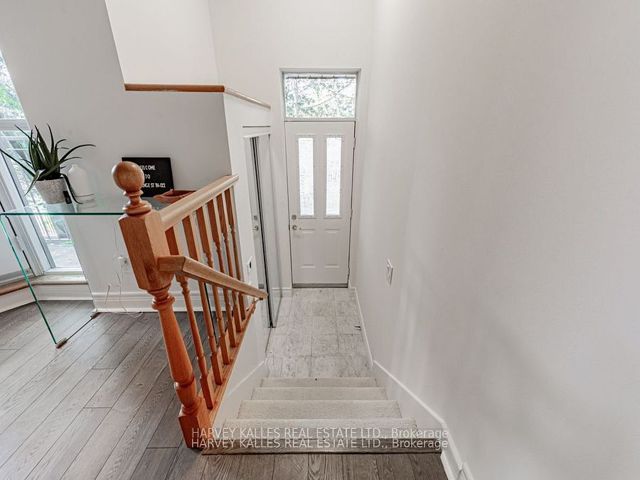 TH122 - 5418 Yonge St