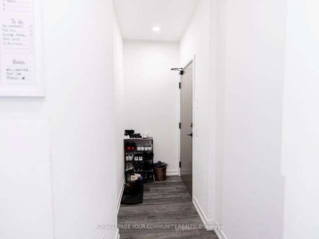 201 - 34 Tubman Ave