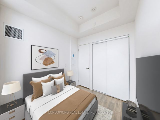 2807 - 15 Holmes Ave