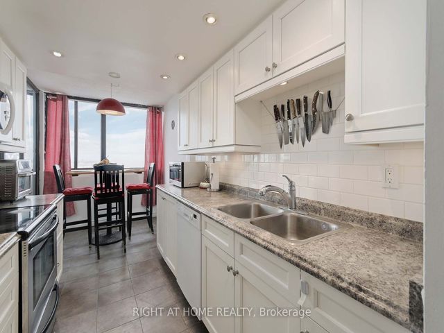 2205 - 133 Torresdale Ave