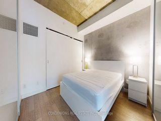1410 - 111 Bathurst St
