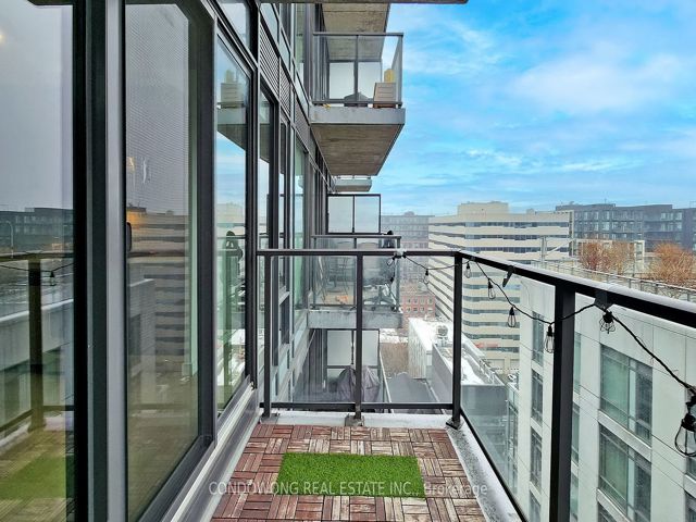 1410 - 111 Bathurst St