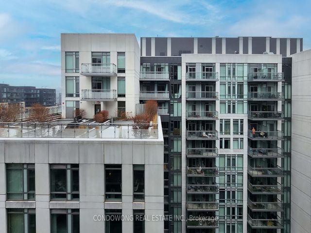 1410 - 111 Bathurst St