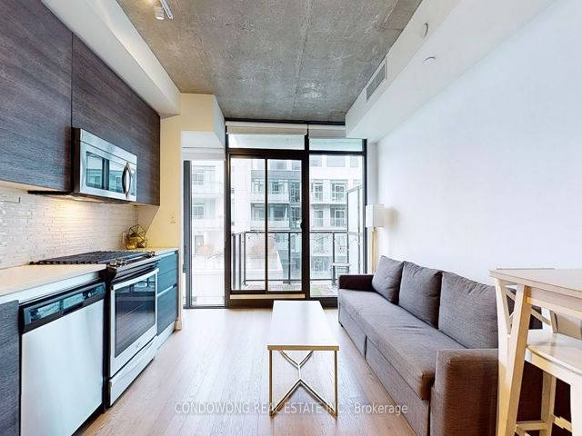 1410 - 111 Bathurst St