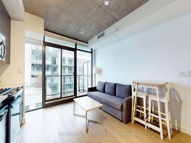1410 - 111 Bathurst St