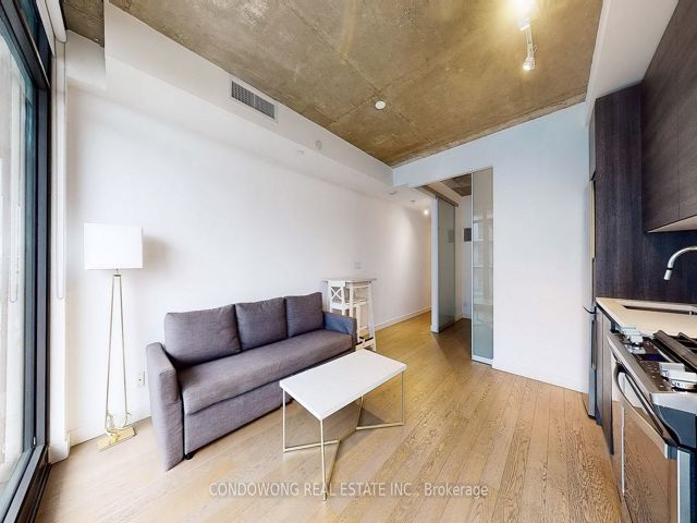 1410 - 111 Bathurst St