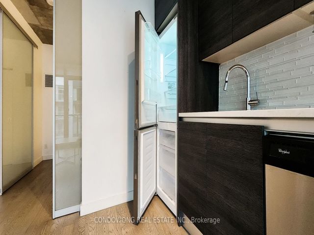 1410 - 111 Bathurst St