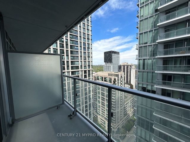2714 - 195 Redpath Ave