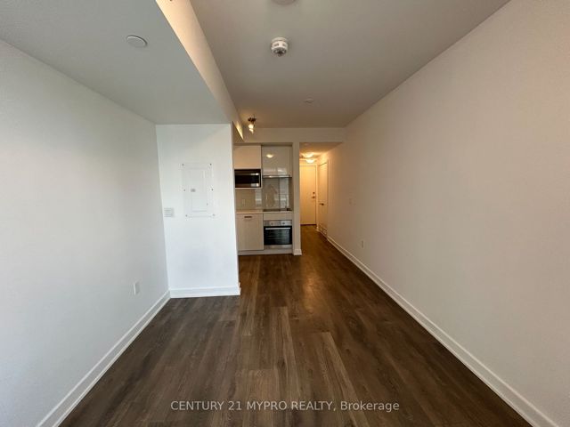 2714 - 195 Redpath Ave