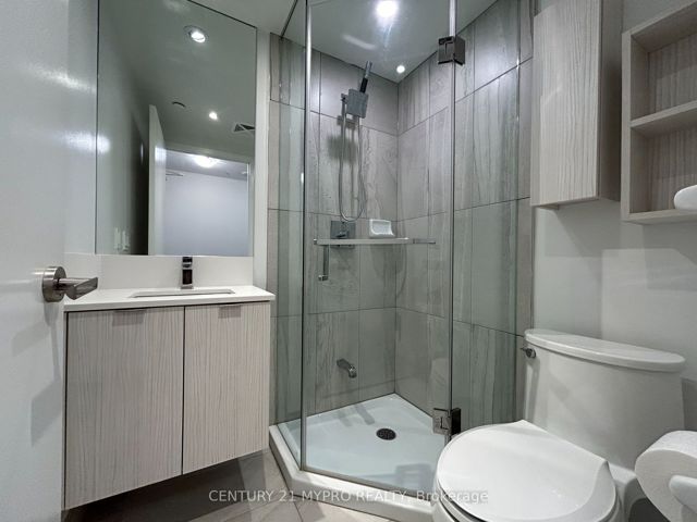 2714 - 195 Redpath Ave