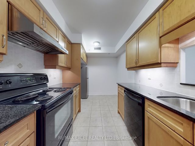 506 - 12 Rean Dr
