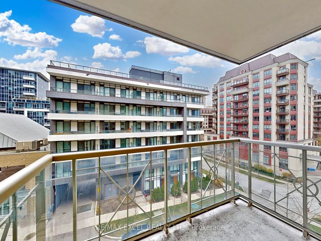 506 - 12 Rean Dr