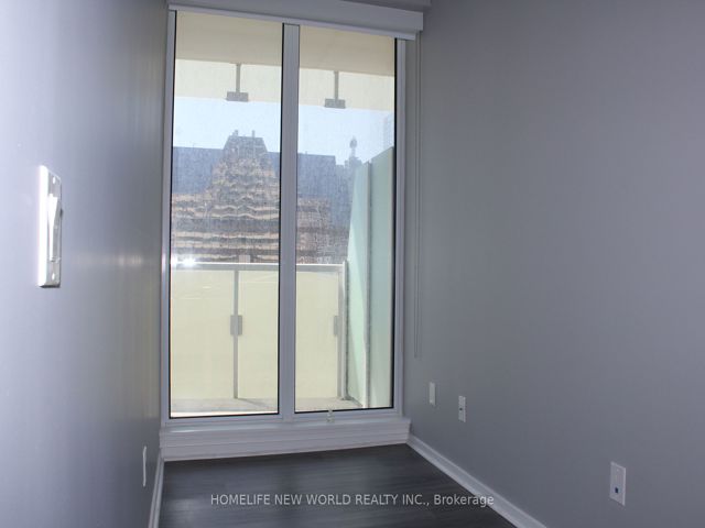 2605 - 197 Yonge St
