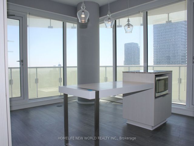 2605 - 197 Yonge St