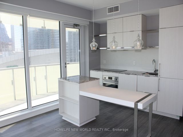 2605 - 197 Yonge St