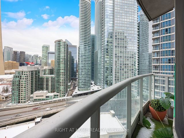 2113 - 208 Queens Quay  W