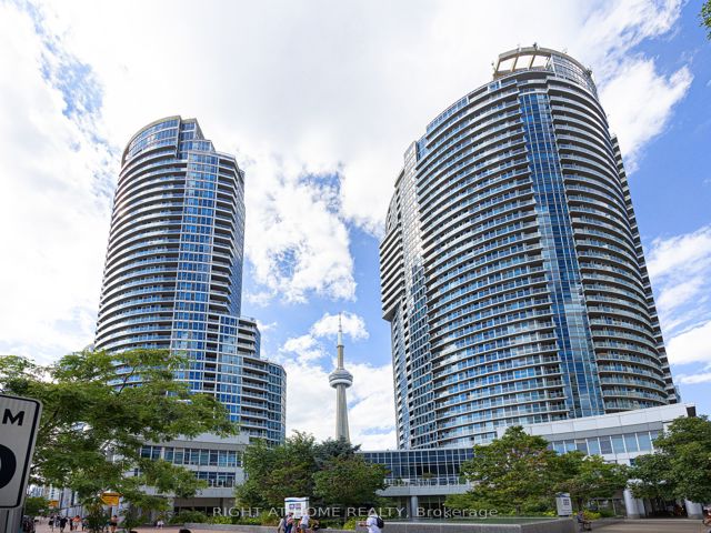 2113 - 208 Queens Quay  W