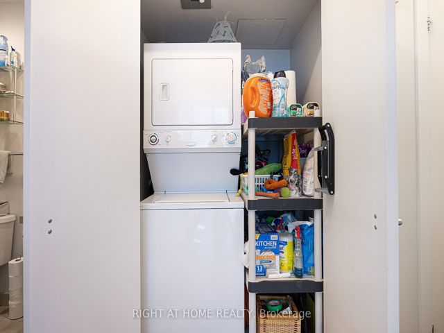 2113 - 208 Queens Quay  W