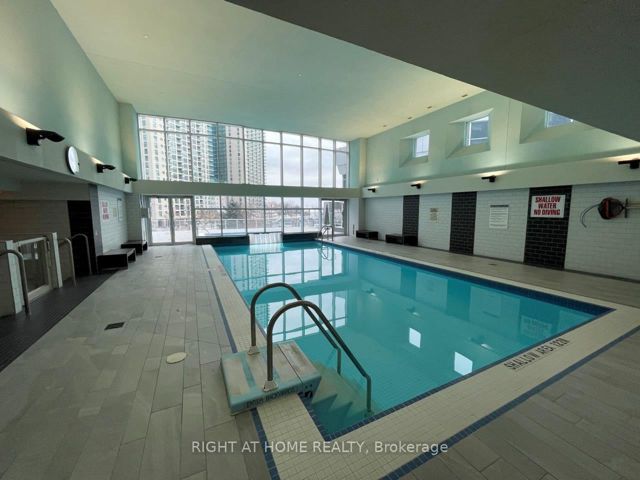 2113 - 208 Queens Quay  W