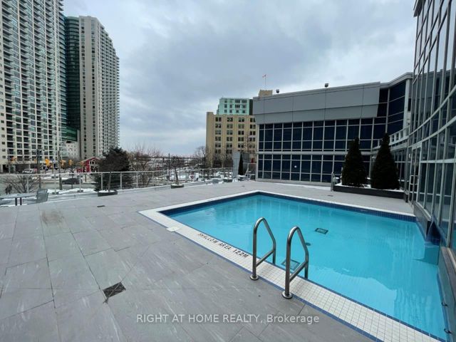 2113 - 208 Queens Quay  W