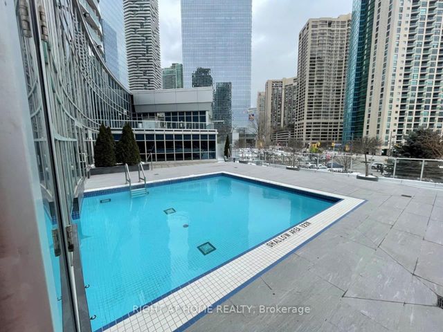 2113 - 208 Queens Quay  W