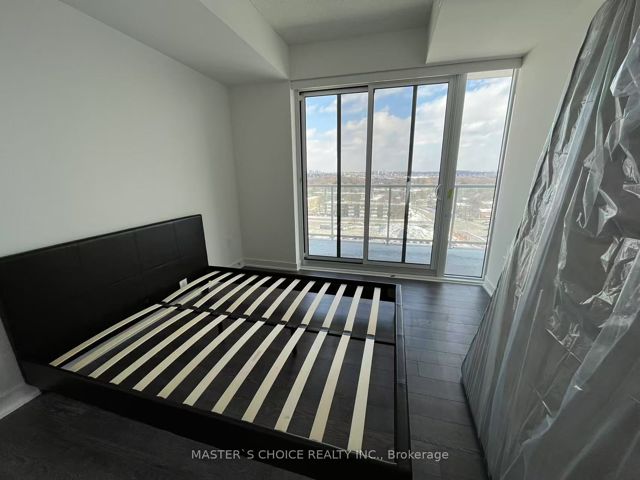 807 - 20 O'neill Rd