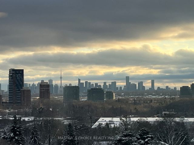 807 - 20 O'neill Rd