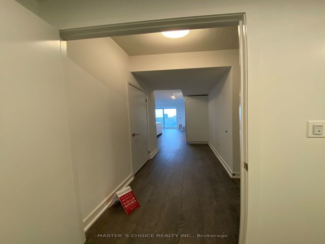 807 - 20 O'neill Rd