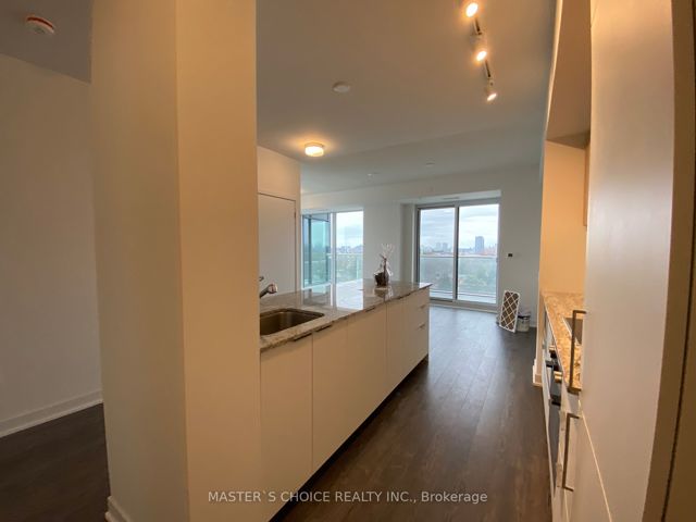 807 - 20 O'neill Rd