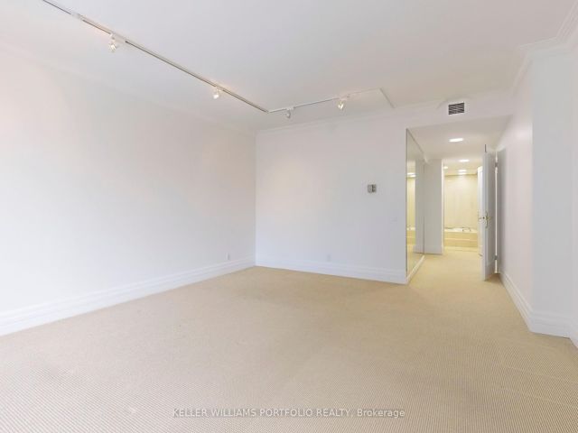 403 - 480 Queens Quay W