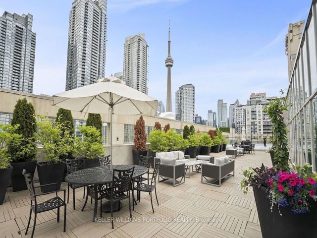 403 - 480 Queens Quay W